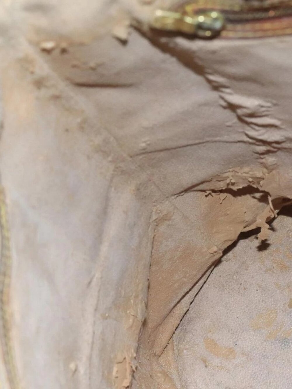 LOUIS VUITTON Monogram Bucket GM Shoulder Bag - Picture 12 of 16